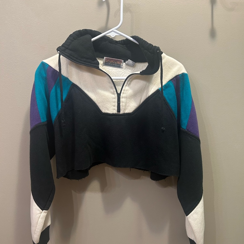 Stylish Color Block Cropped Hoodie